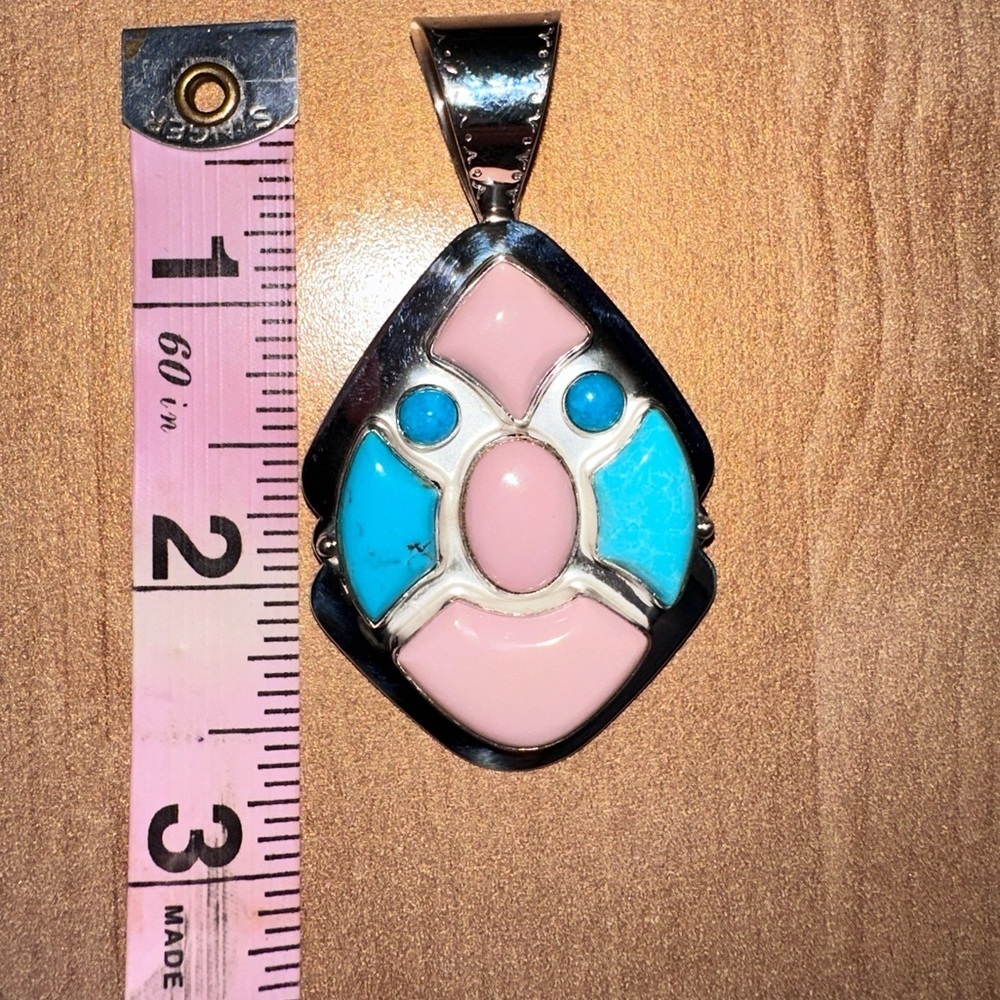 Turquoise and pink beaded necklace with gorgeous pendant! By Jay King - Picture 7 of 11